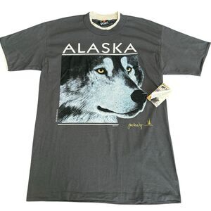 Vintage 90s Alaska Wolf Single Stitch Graphic T-Shirt Size‎ M Jon Van Zyle NWT